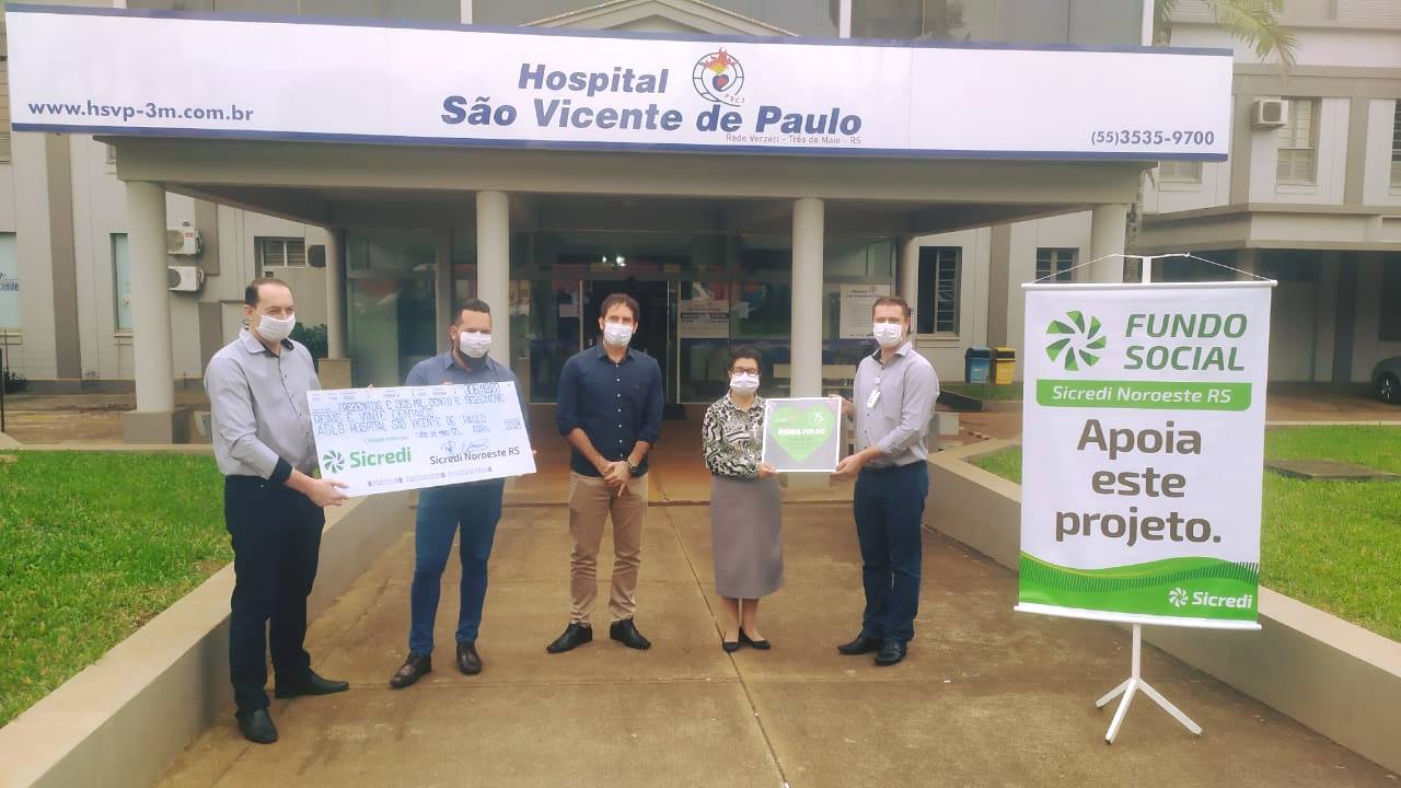 PREFEITO PARTICIPA DE ENTREGA DE REPASSE DE VALORES AO HSVP